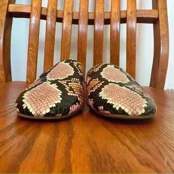๐ 6/$60 Madewell Corey Leather Snakeskin Blush Pink Mules Multicolored Flats 6 - Picture 6 of 11